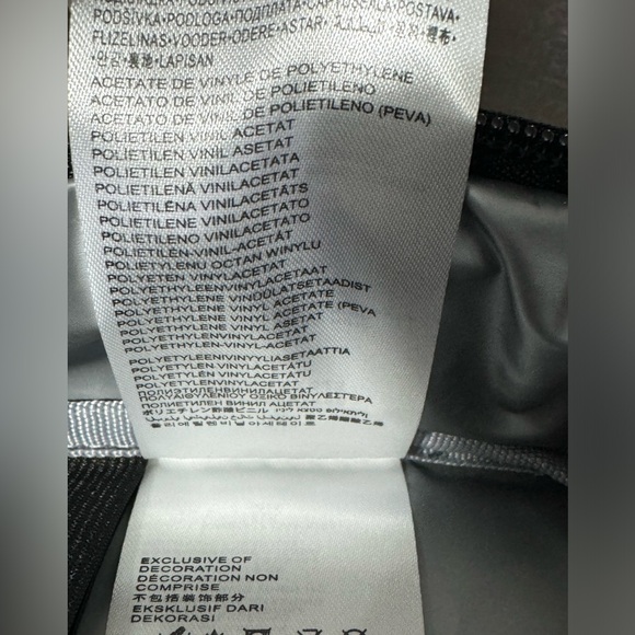 NIKE Youth/Adult Insulated Lunch Box Tote Bag Black & Silver - Picture 6 of 6